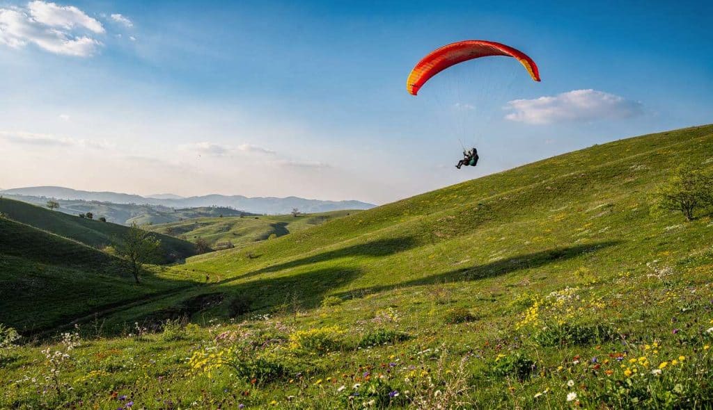 Quelle saison pour pratiquer le parapente ?