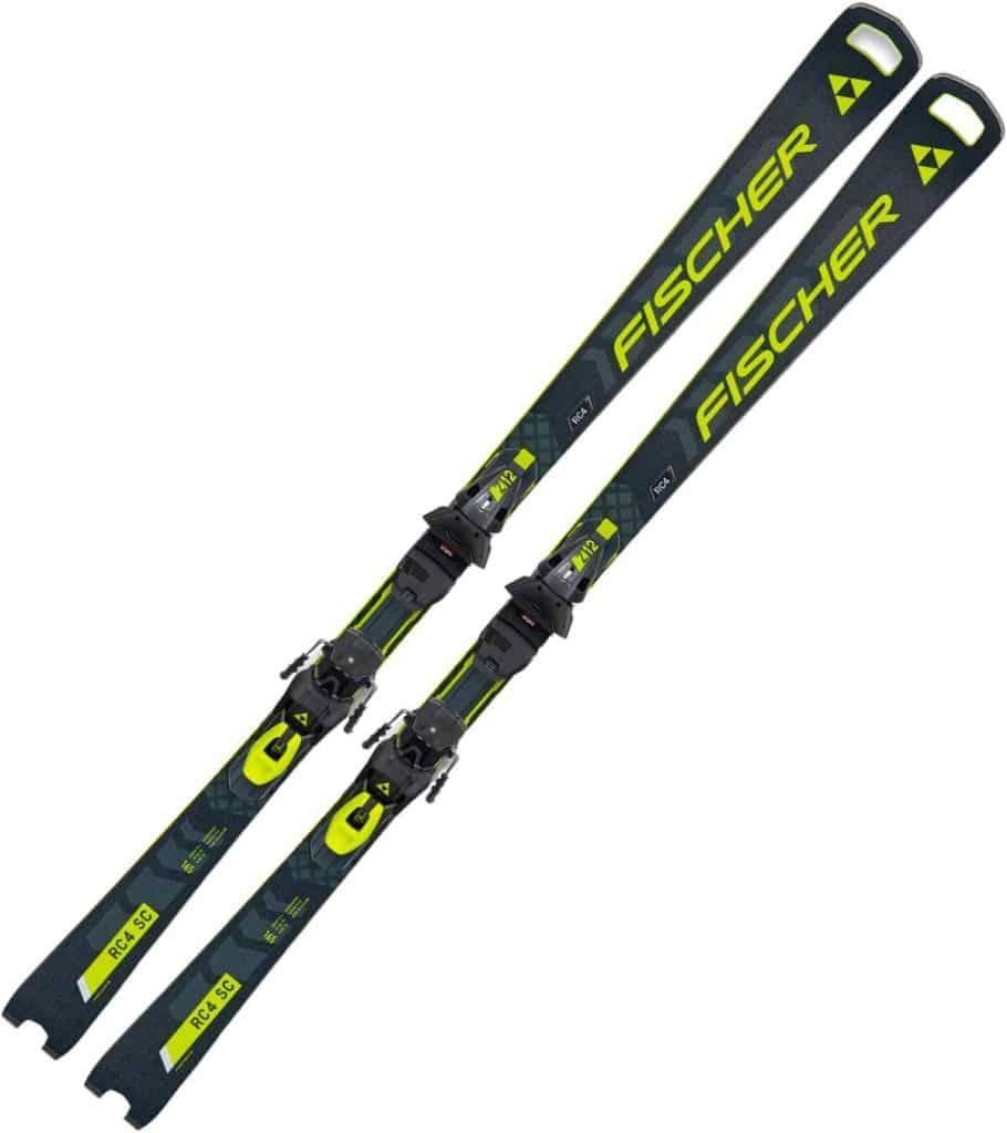 Test des skis alpin Fischer RC4 WC SC MT 2026 avec fixation RC4 Z12