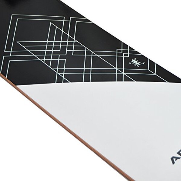 Explorez notre test complet du longboard Apollo en bambou pour une expérience de glisse haut de gamme, alliée à la qualité et à l'innovation de la marque Apollo.