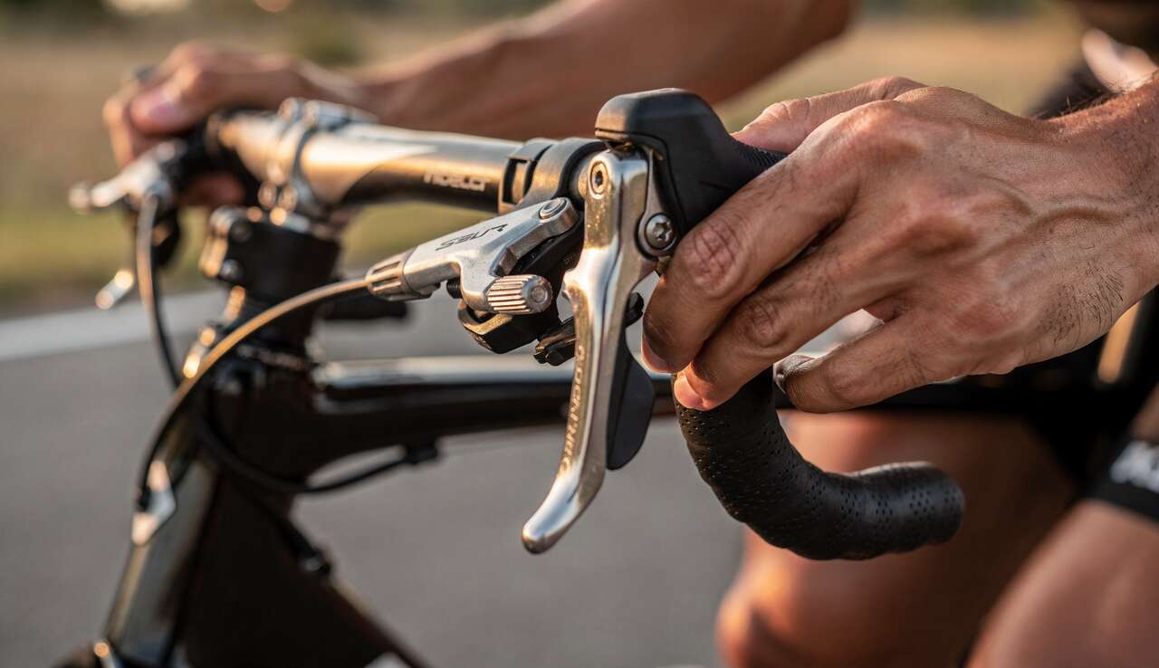 Proc&eacute;dure de changement sur un guidon de course