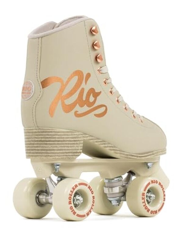Découvrez notre test détaillé des patins quad Rio Roller rose cream taille 39, 5 : confort, performance et design pour tous les niveaux de patinage. 