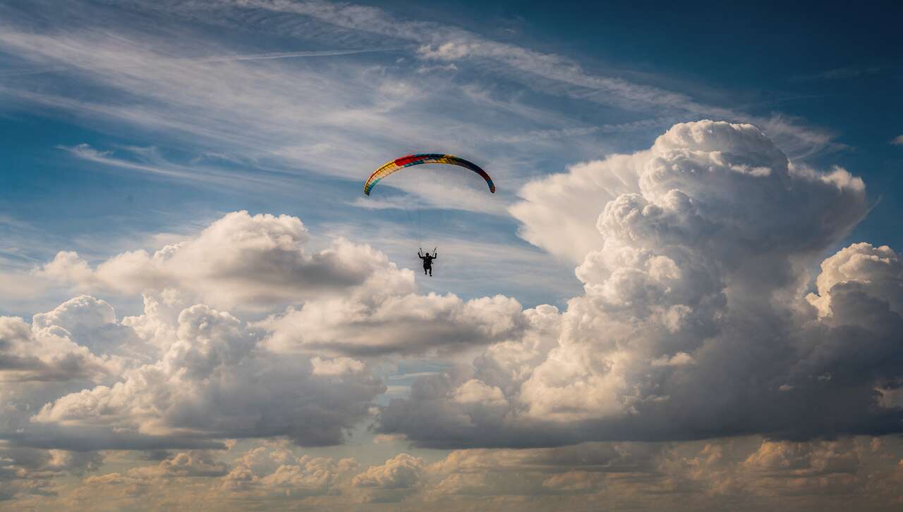 Nuages à surveiller : signaux d'alerte en parapente