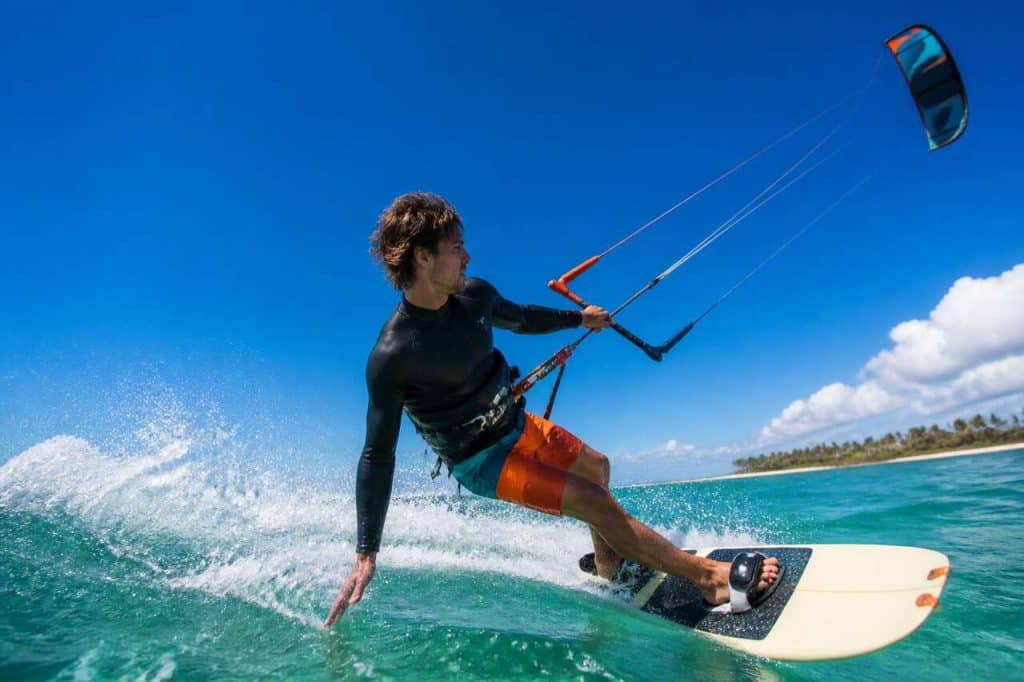 Kitesurf : découvrez ce sport nautique passionnant