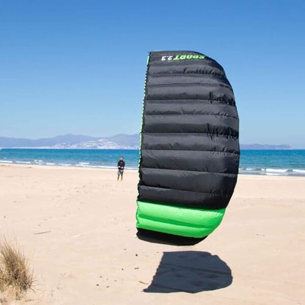 Découvrez notre avis détaillé sur le Wolkenstürmer Paraflex Sport 2.3 : le meilleur cerf-volant de traction pour débuter. Caractéristiques, performances et conseils d'utilisation. 