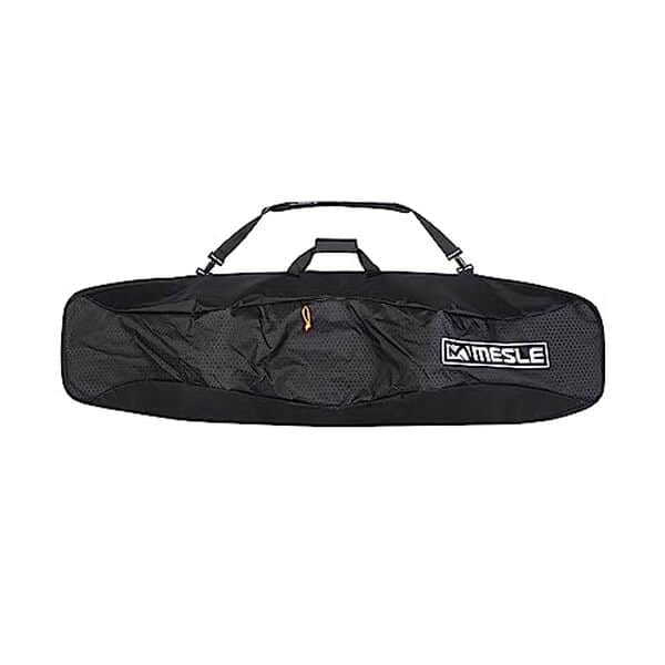 Découvrez notre test complet du sac Mesle Quest pour wakeboard et kitesurf jusqu'à 146 cm : caractéristiques, qualité et performances détaillées. 